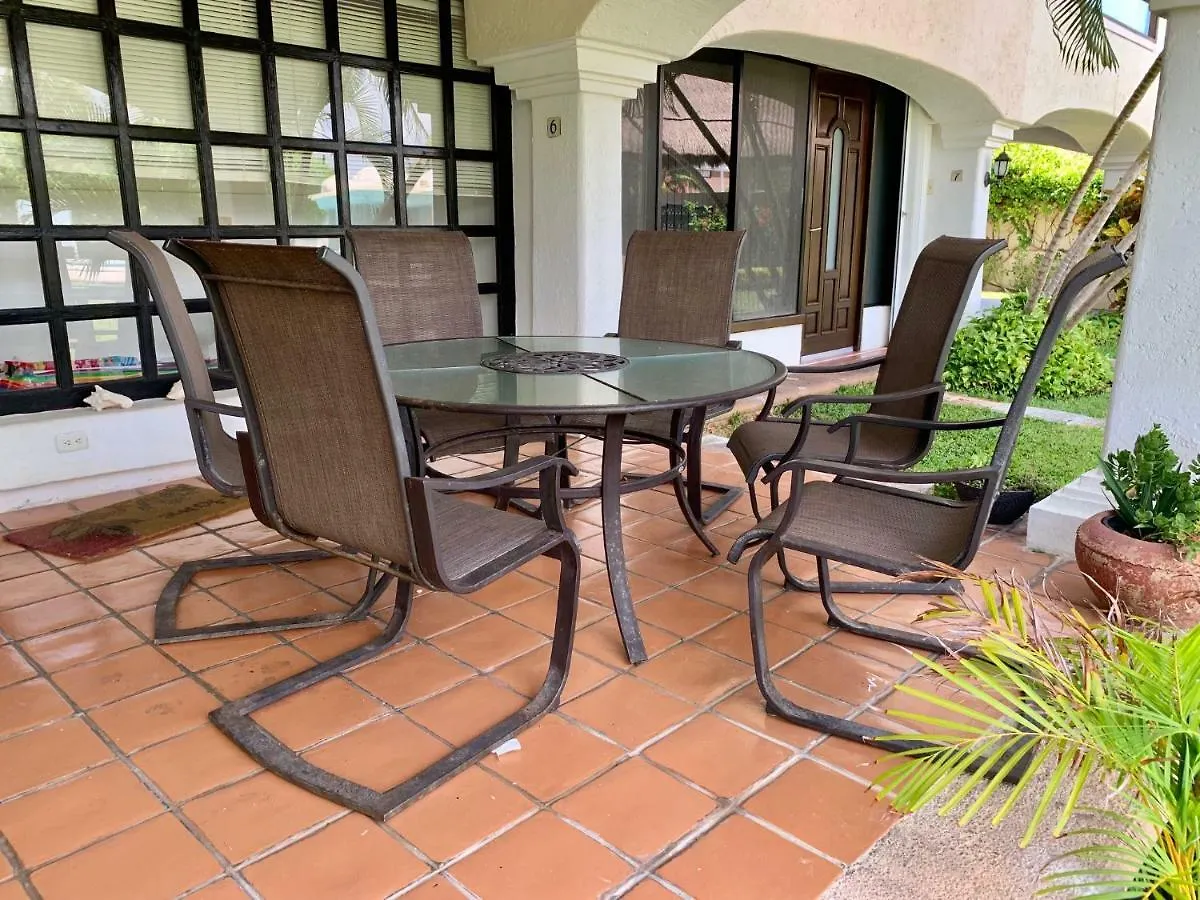 Guest house Casa Frida Villa Cancun Mexico